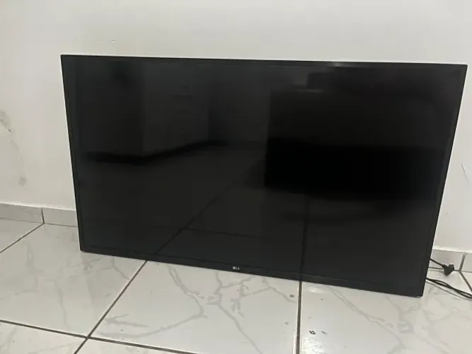 Smart TV LG 43 polegadas 4 K UHD