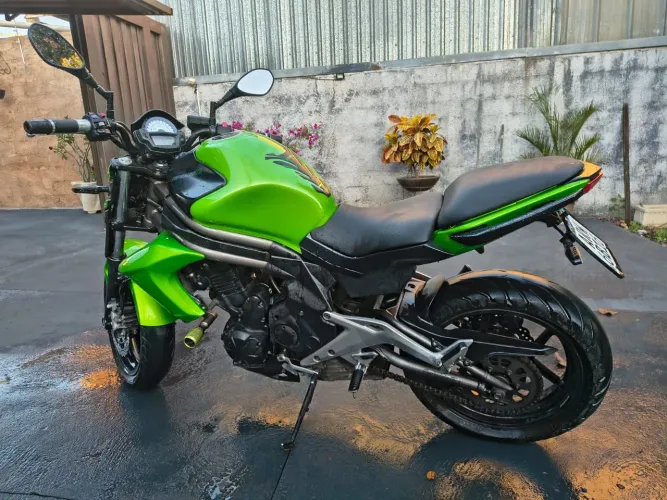 Vendo ou troco Kawasaki