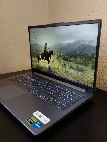 Notebook Gamer Lenovo LOQe core i5 8gb RTX 3050 6gb SSD 512gb