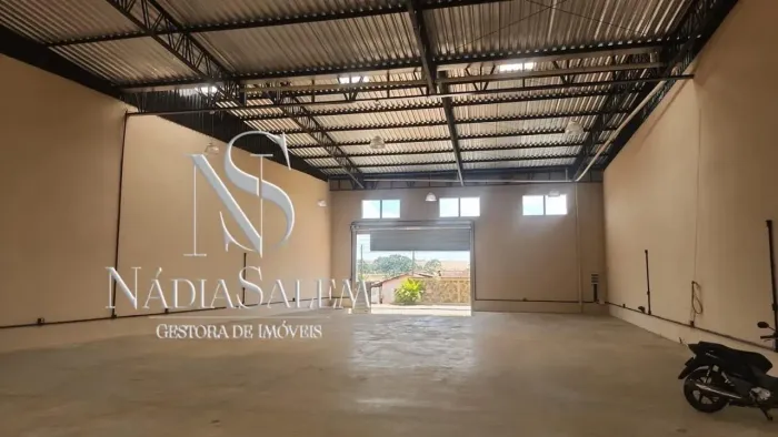 Imóvel para aluguel com 1350 metros quadrados em Vila Bela Vista - Capão Bonito - SP