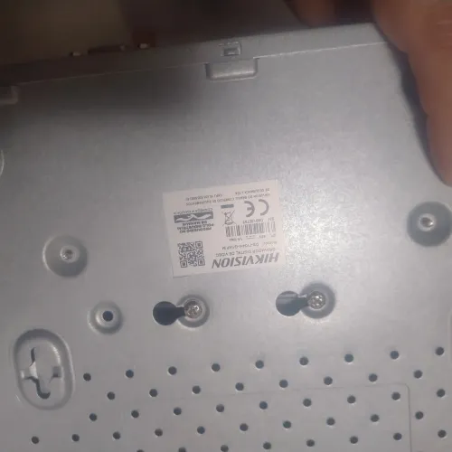 DVR hikvision 4 canais POE série 7100