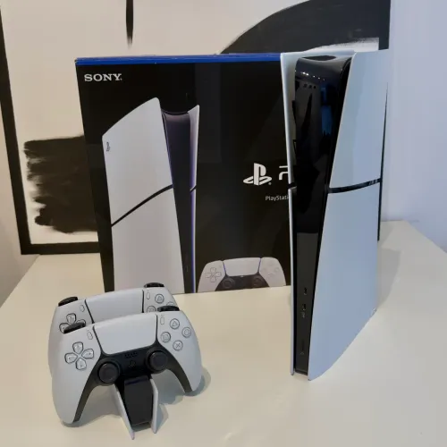 PS5 Slim Digital Edition 1TB - Usado em Perfeitas Condicoes
