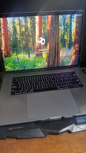 MacBook Pro i9 32 gb de ram 4 gb de placa de vídeo 500 gb