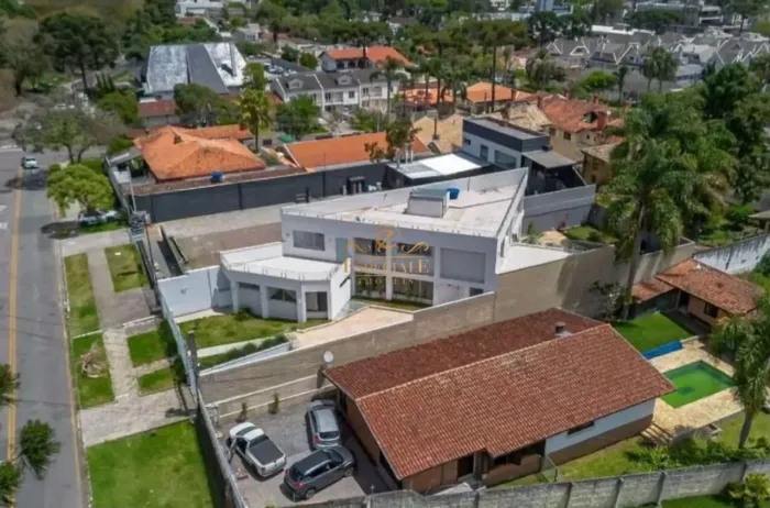 Casa Residencial ou Comercial no Hugo Lange