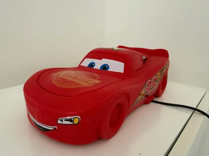 luminária de mesa mcqueen carros disney usare vermelho