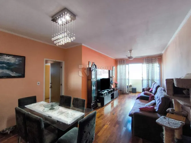 Apartamento no centro com 3 dormitórios, sendo 1 suíte à venda no Condomínio Del Rey em Li