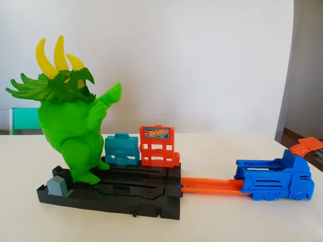 Hot Wheels City- Ataque do Tricerátopis