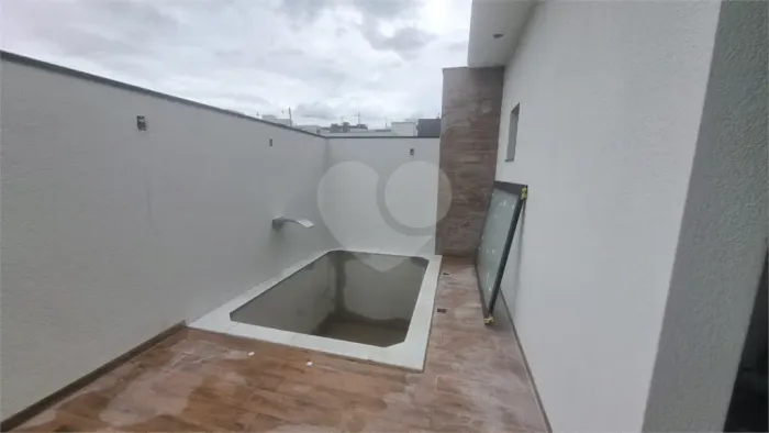 Casa com piscina em condomínio 3 dormitórios Horto Villagio Sorocaba