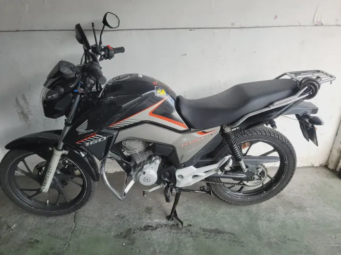 Vendo Titan 160 2018