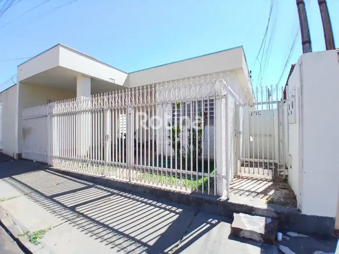 Casa para alugar, 2 quartos, Nossa Senhora Aparecida - Uberlândia/MG - Rotina Imobiliária