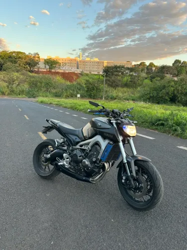 Mt09 2015 Abs