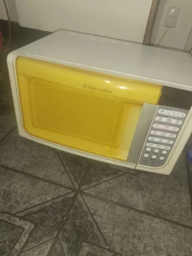 Micro-Ondas Eletrolux Me033 90 dias de garantia!