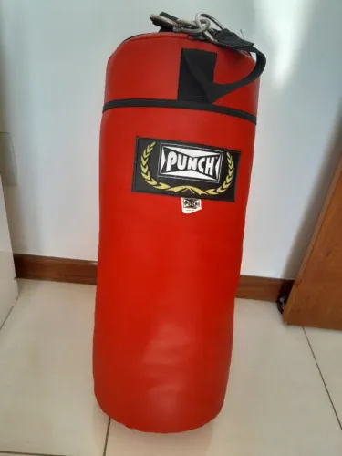 Saco de boxe PUNCH 60 cm aproximadamente 10Kg. NOVO