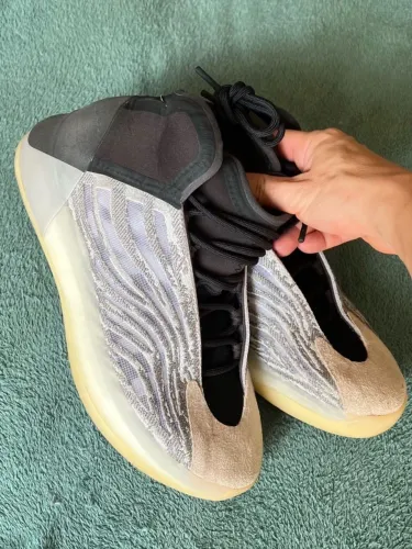 tênis adidas yeezy qntm quantum original usado ótimo estado