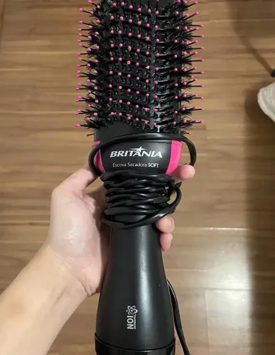 Escova secadora bivolt Britânia