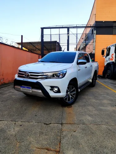 Toyota Hilux CD SRX 4X4 2.8 TDI 16V Diesel Aut. 2018