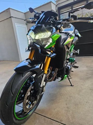 Z900 R edition 2022