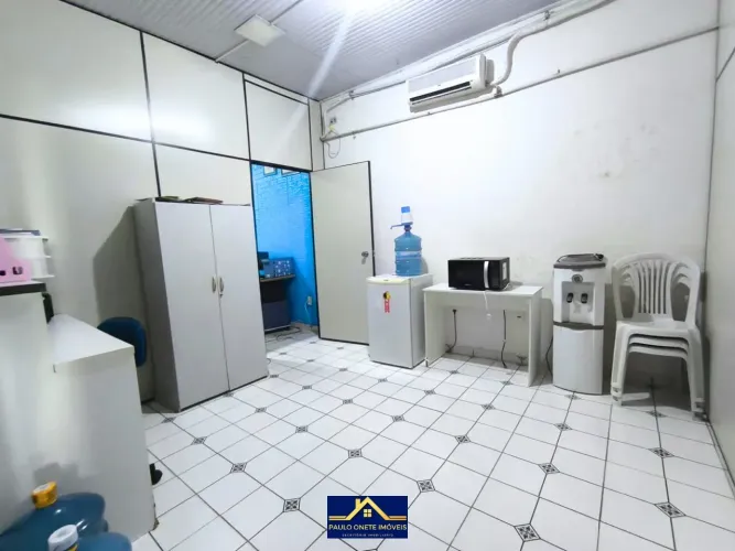 SALA PARA ESCRITÓRIO 2° PISO CENTRO DE MANAUS - AV. GETÚLIO VARGAS