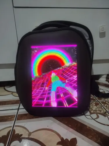 Mochila com tela