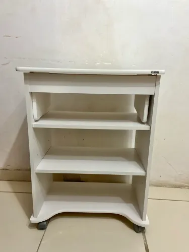 Mesa para notebook portatil com tampo portatil