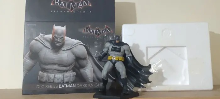 Iron Studios Batman (The Dark Knight) 1/10