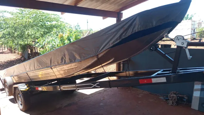 Vendo barco carreta motor