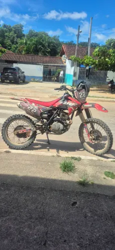 Moto XR200