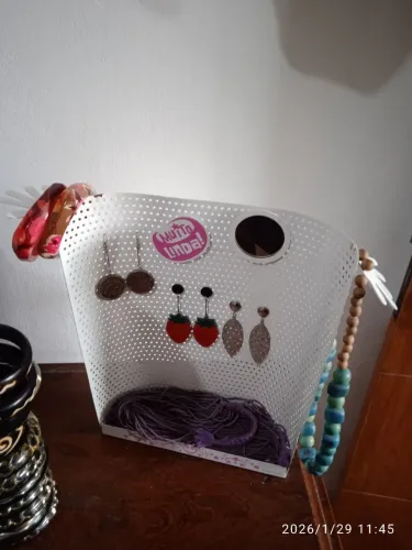 Vende-se porta bijuteria Imaginarium