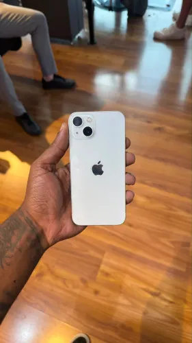 iPhone 13 128