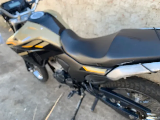 Moto lander XTZ 250 2023