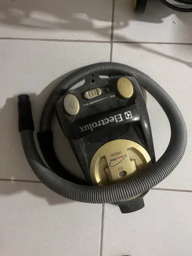 Aspirador de po electrolux 1600w