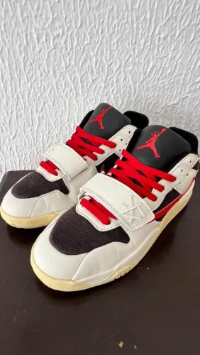 Nike Jordan Travis Scott