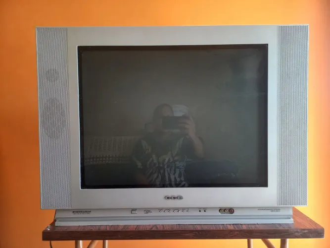 TV 29" CCE MODELO HPS2912