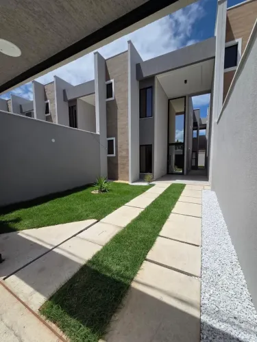 Casa a venda no Edson Queiroz com 4 suites
