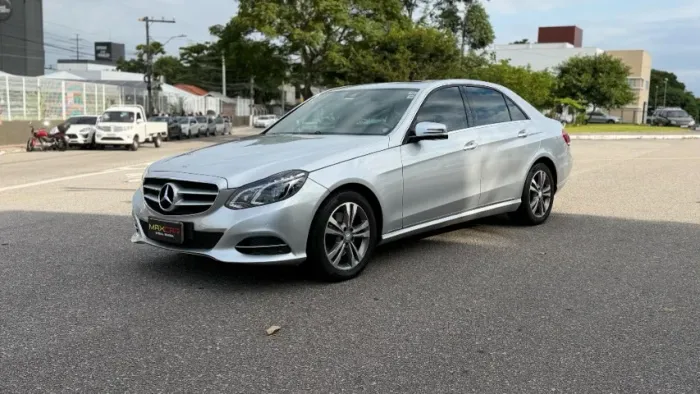 Mercedes-Benz E-250 CGI Avantgarde 2.0 TB 211cv Aut. 2014
