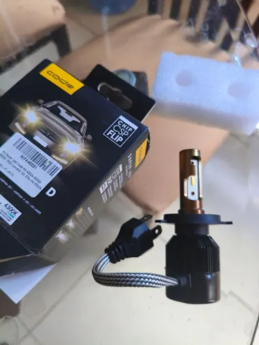 Lâmpada LED CODE 4300k amarela