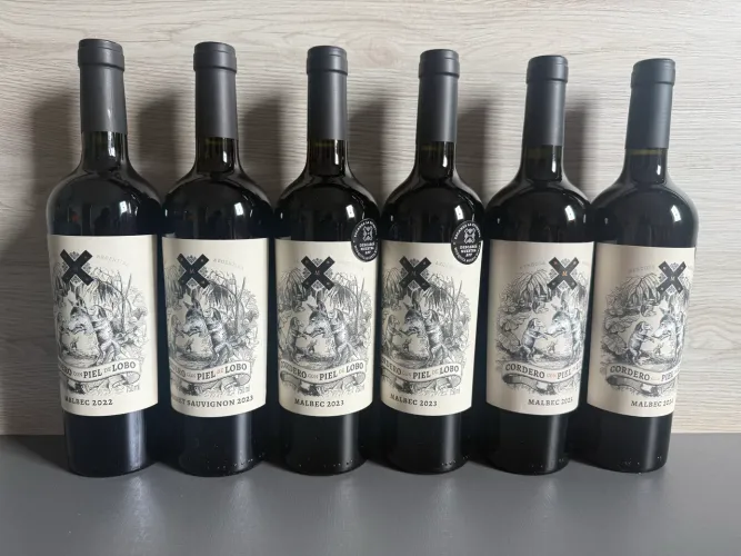 Vende se Vinhos Cordero com Piel de Lobo
