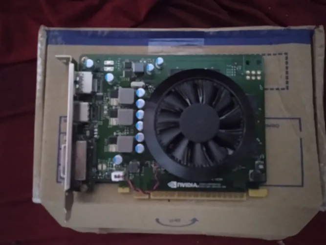 Placa de video GTX 1050 Ti 4GB Funcionando perfeitamente.