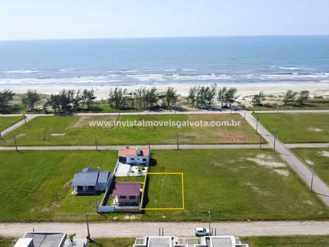 Terreno á venda com 312m² no bairro Areias Claras em Balneário Gaivota / SC