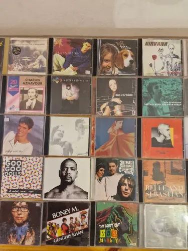 Coleção 63 CDs Originais/Nacionais e Internacionais - Rock, Pop, MPB, Reggae e Muito Mais