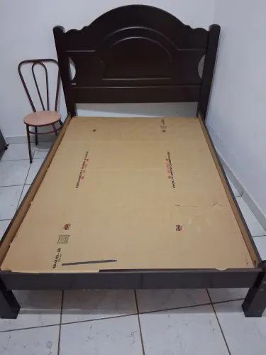 Cama de Casal de Qualidade.