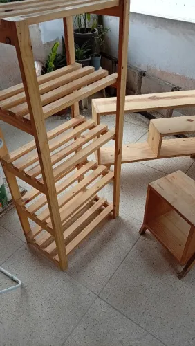 3 Móveis de madeira