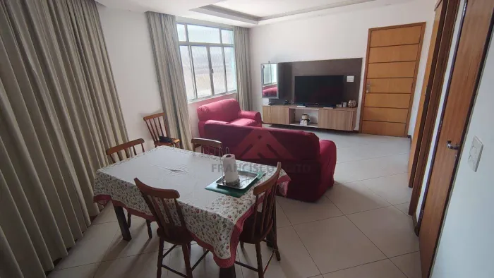 Sobrado com 2 quartos para alugar, 80 m por R$ 3.000/mês - Ilha da Conceição - Niterói/RJ