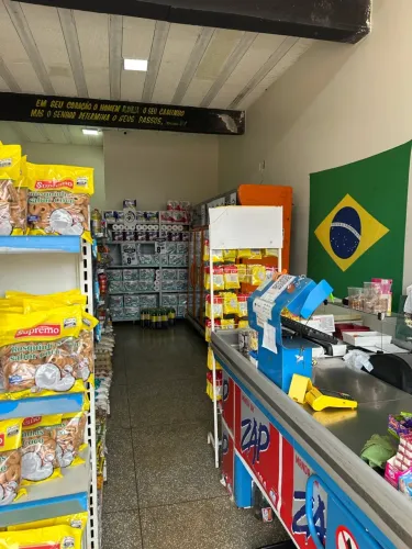 Vendo mercadinho funcionando