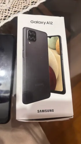 Samsung A12 - 64 gb - USADO, acompanha capinha e película