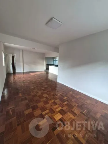 Apartamento à venda, 3 quartos, 1 suíte, 1 vaga, MARTINS - UBERLANDIA/MG