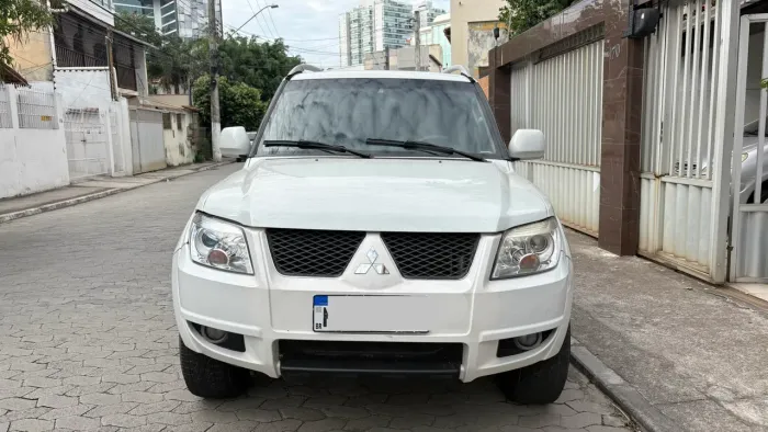 Mitsubishi Pajero TR4 2.0 Flex 16V 4X2 Aut. 2013