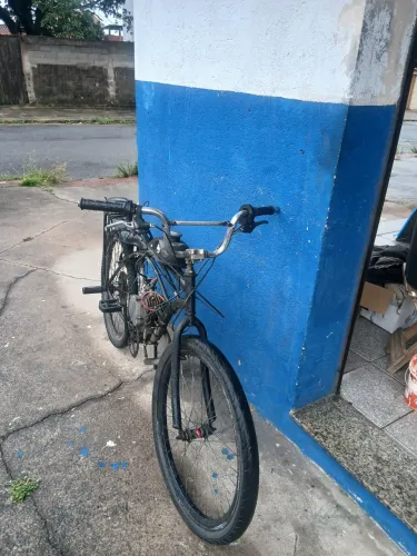 Motorizada, motor mexido pegando 85km