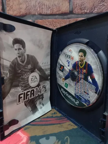 JOGO FIFA 14 PS2 USA ORIGINAL COMPLETO