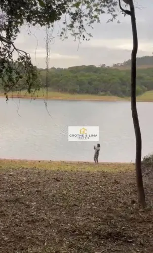 Sítio à venda na beira na represa em Nazaré Paulista/SP